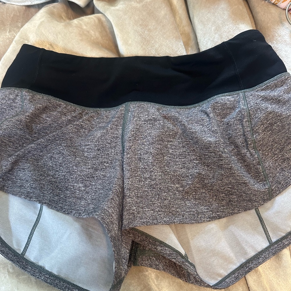 Lululemon gray speed ups 2.5” size 2